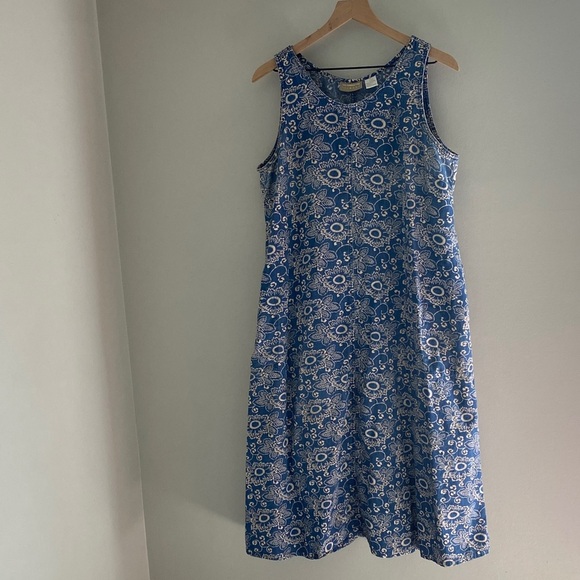 Liz Claiborne Dresses & Skirts - Liz Claiborne 100% cotton floral denim sleeveless dress size 16